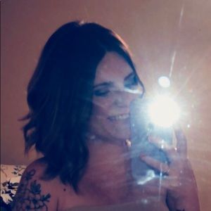 Meet your Posher, Joelli